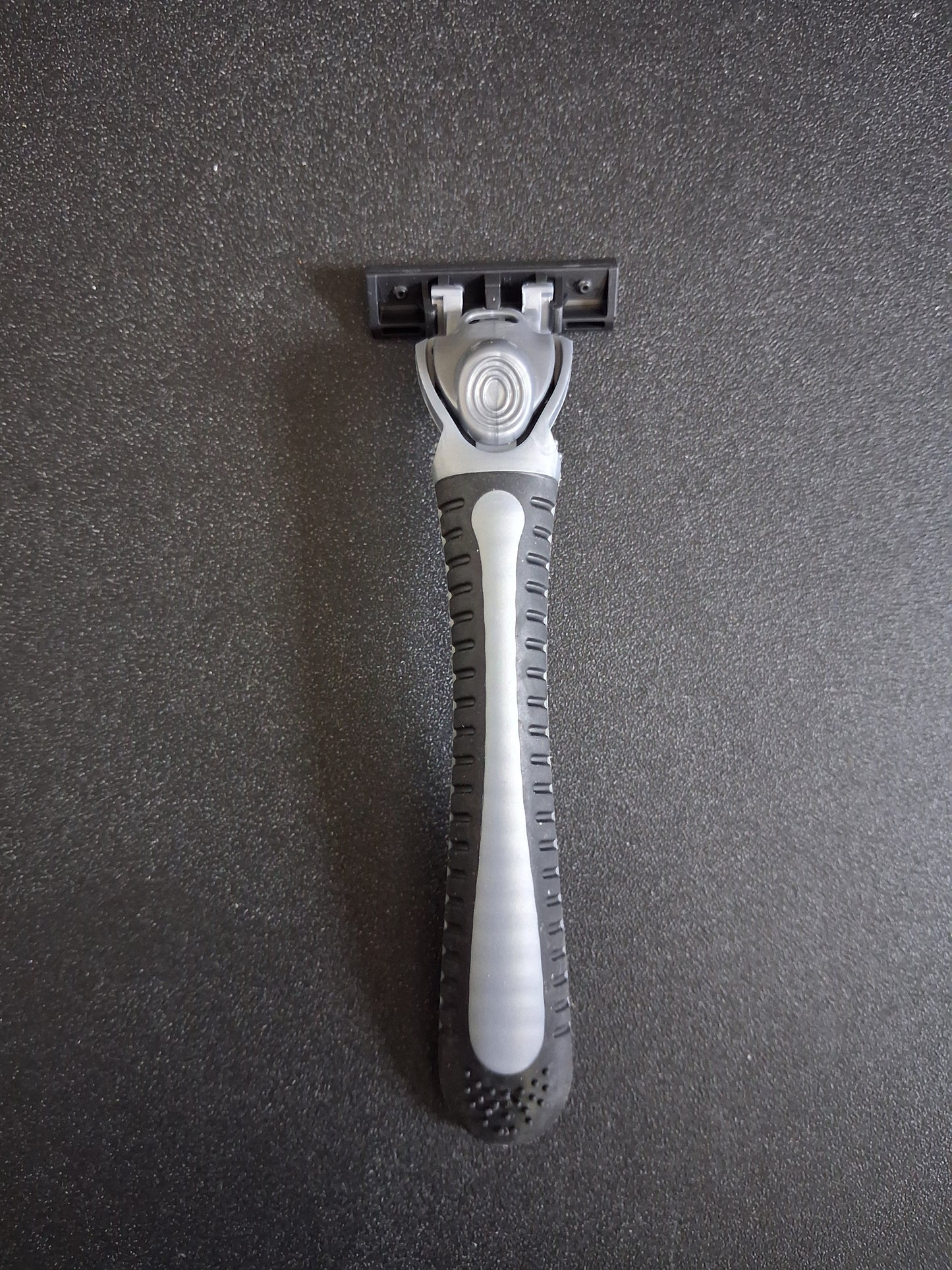 Reusable Razor Handle + Triple 6-Layer Stainless Steel Blades