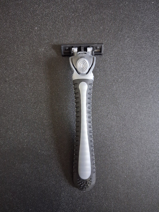Complete Razor Starter Bundle: Handle + 4 Stainless Steel 6‑Layer Cartridges